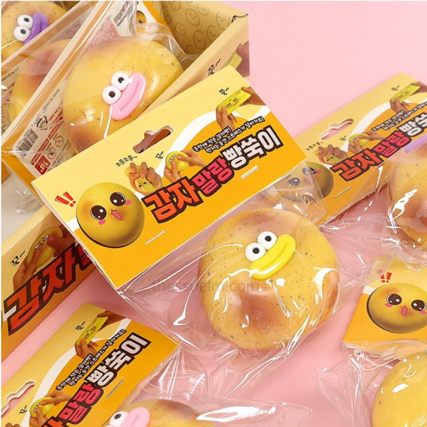 [SeoulDepot Selection] Potato Bread Squishy (1Units/Korean Product)