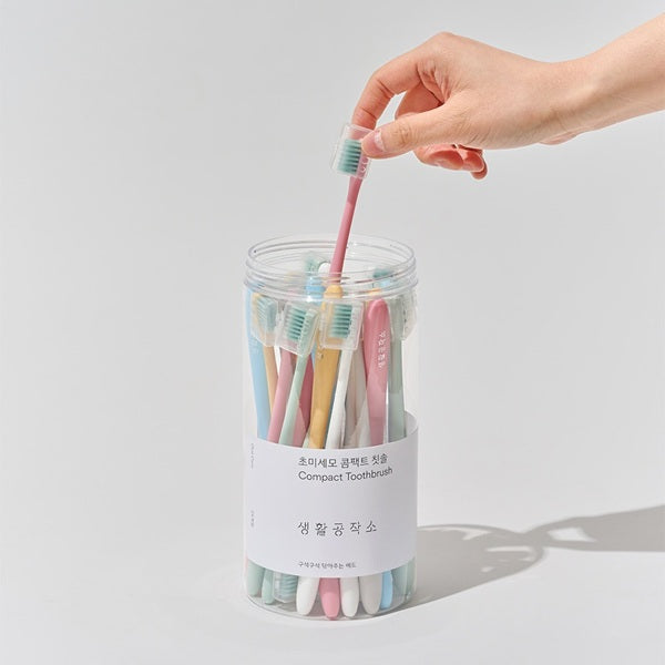 [Saenghwal Gongjakso] Ultra Soft Compact Toothbrush (24 pieces) H40009-001